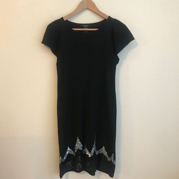 Mango Dresses & Skirts - Mango dress with sequin detail